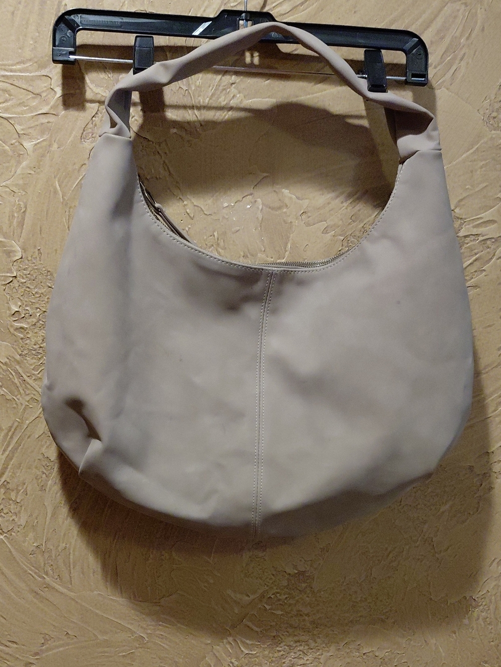 ZUniversal Thread Light Tan Shoulder Hobo Bag with Top Zip Closure